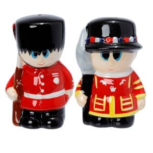 London Guardsman & Beefeater Ceramic Salt & Pepper Set