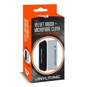 Vinyl Tonic Cloth & Brush Set